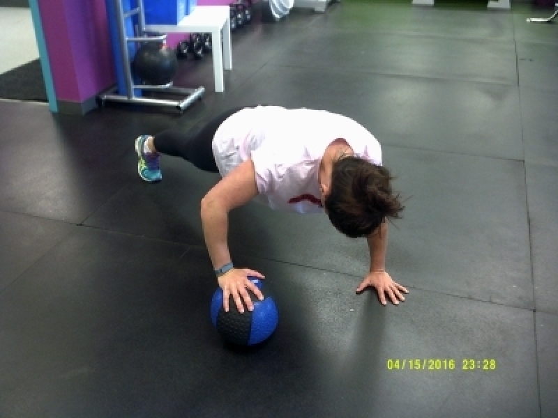 Angel Wings Medicine Ball Curl Up 1